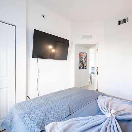 Апартаменти Subtle 2 Bed In Edgewater Downtown With Free Parking Маямі Екстер'єр фото